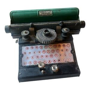 Vintage Learning American Flyer Typewriter